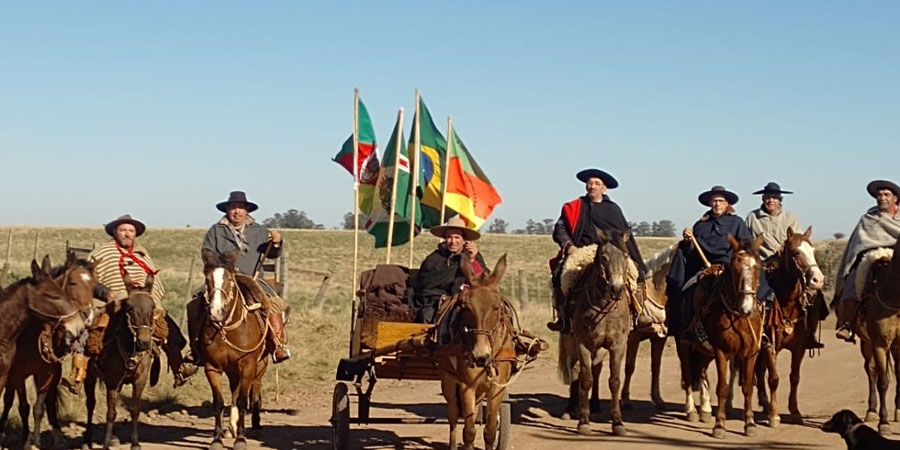 cavaleiros itaquienses rumo a Alegrete
